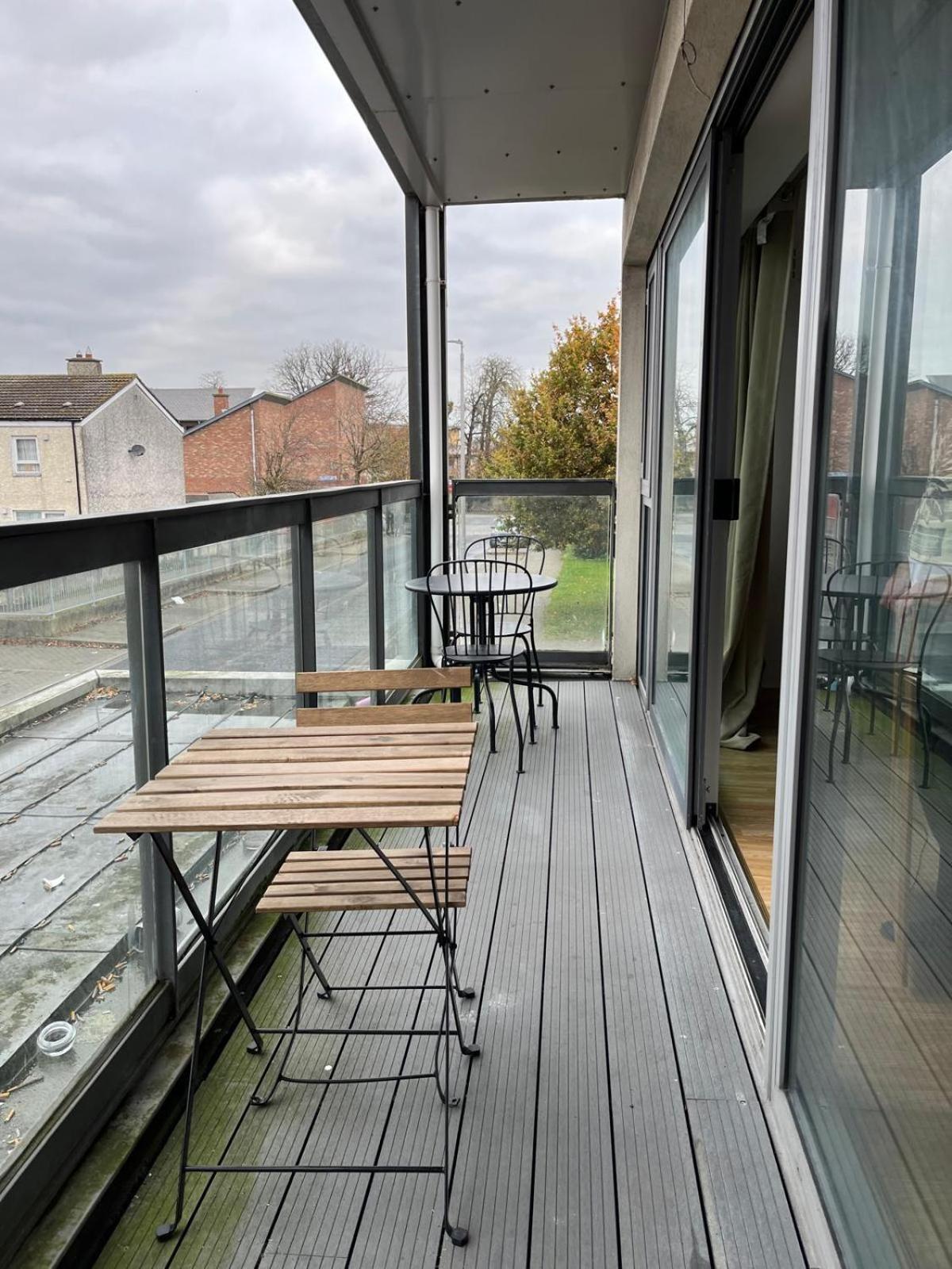 2 Double Bedrooms Apartment Near Airport & Town ダブリン エクステリア 写真